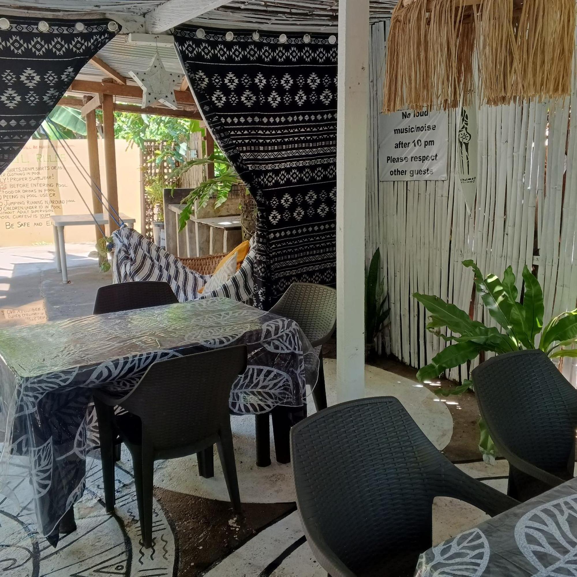 Two Crazy Monkeys Hotel Bakhawan Ngoại thất bức ảnh