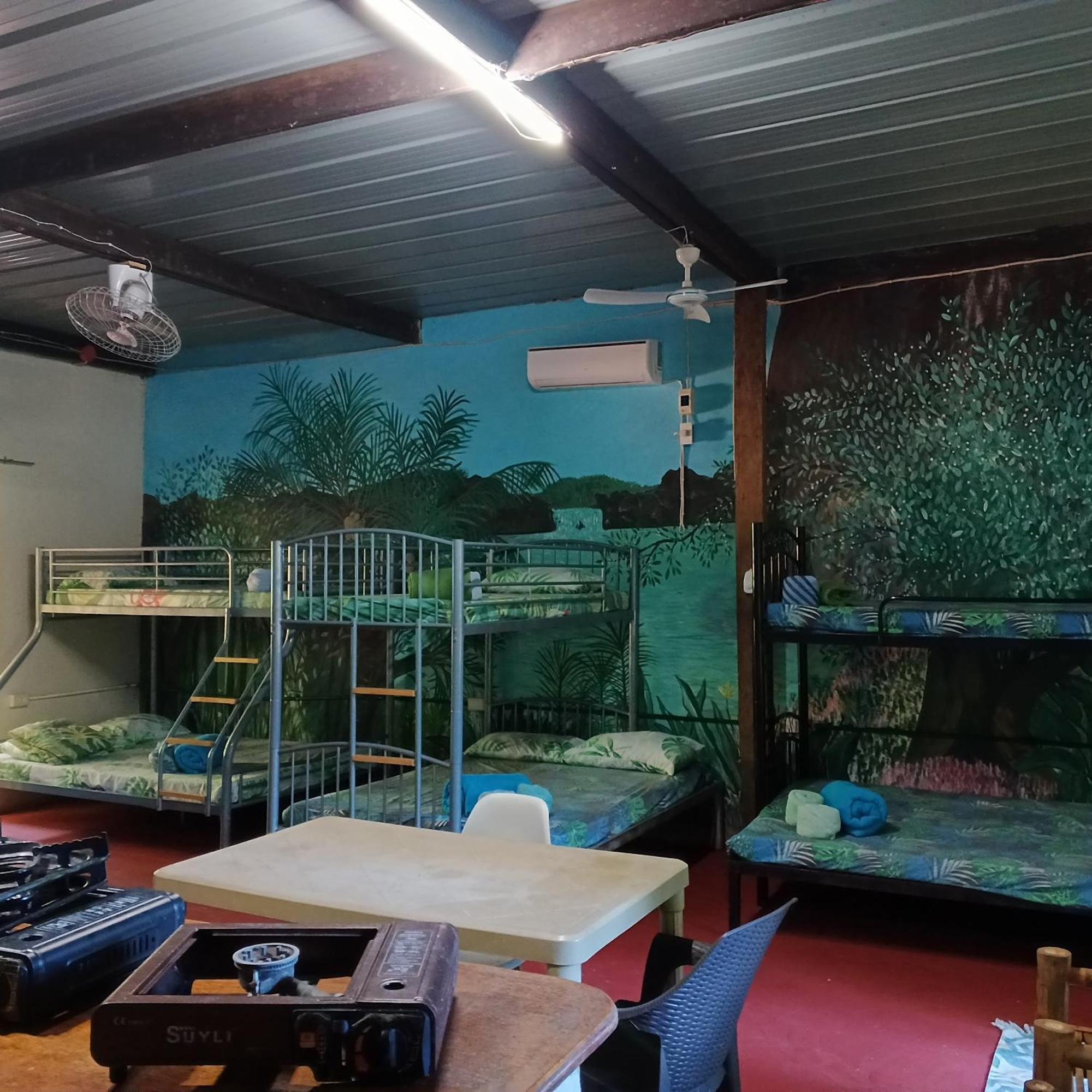 Two Crazy Monkeys Hotel Bakhawan Ngoại thất bức ảnh