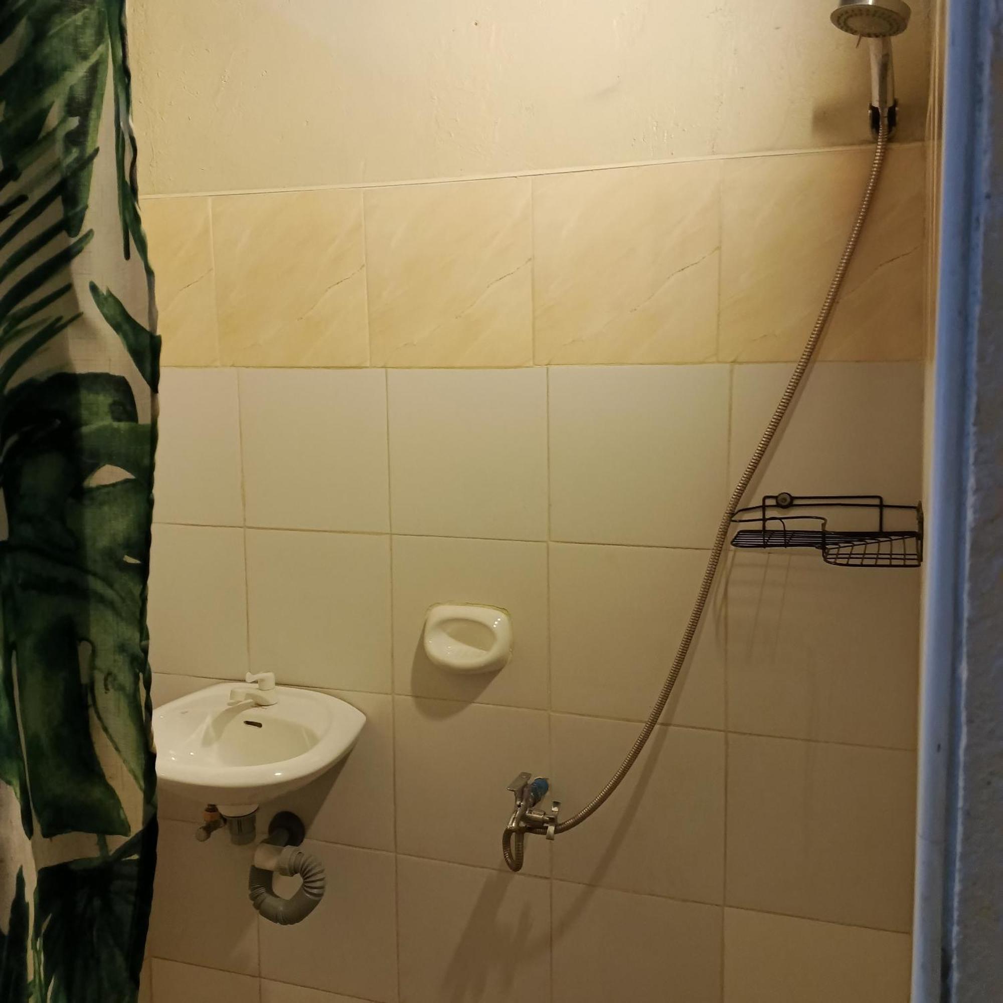 Two Crazy Monkeys Hotel Bakhawan Phòng bức ảnh